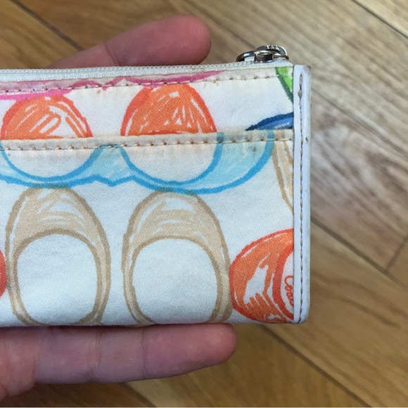 Y2K Coach Scribble Collection Colorful Logo Design Keychain Wallet J - Picture 4 of 9